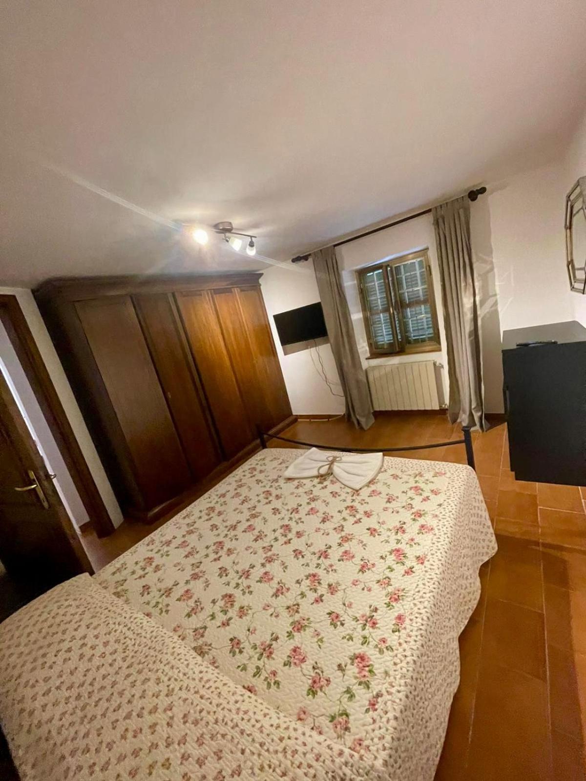 Appartamento Ca Mede Castelnuovo Magra Exterior foto