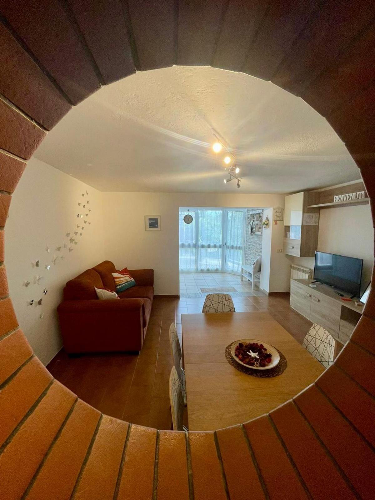 Appartamento Ca Mede Castelnuovo Magra Exterior foto